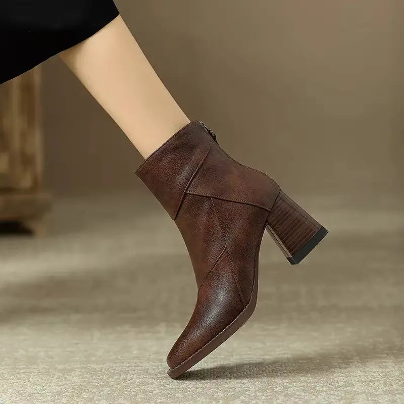 Skórzane Botki na Obcasie - Elegancja AMBER - Komfort Chic vivano-warszawa