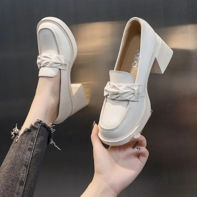 Eleganckie Buty Damskie - Kwadratowy Obcas Seraphina
